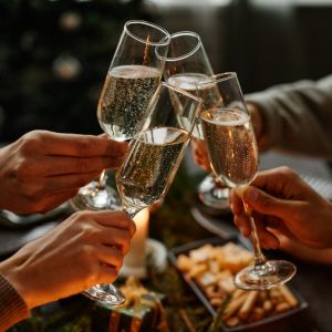 Bij de borrel