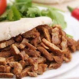 Shoarmareepjes met knoflooksaus à 150 g en pitabroodje