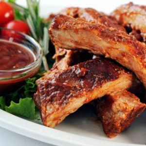 Spareribs in pittige saus à 100 g