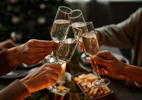Bij de borrel